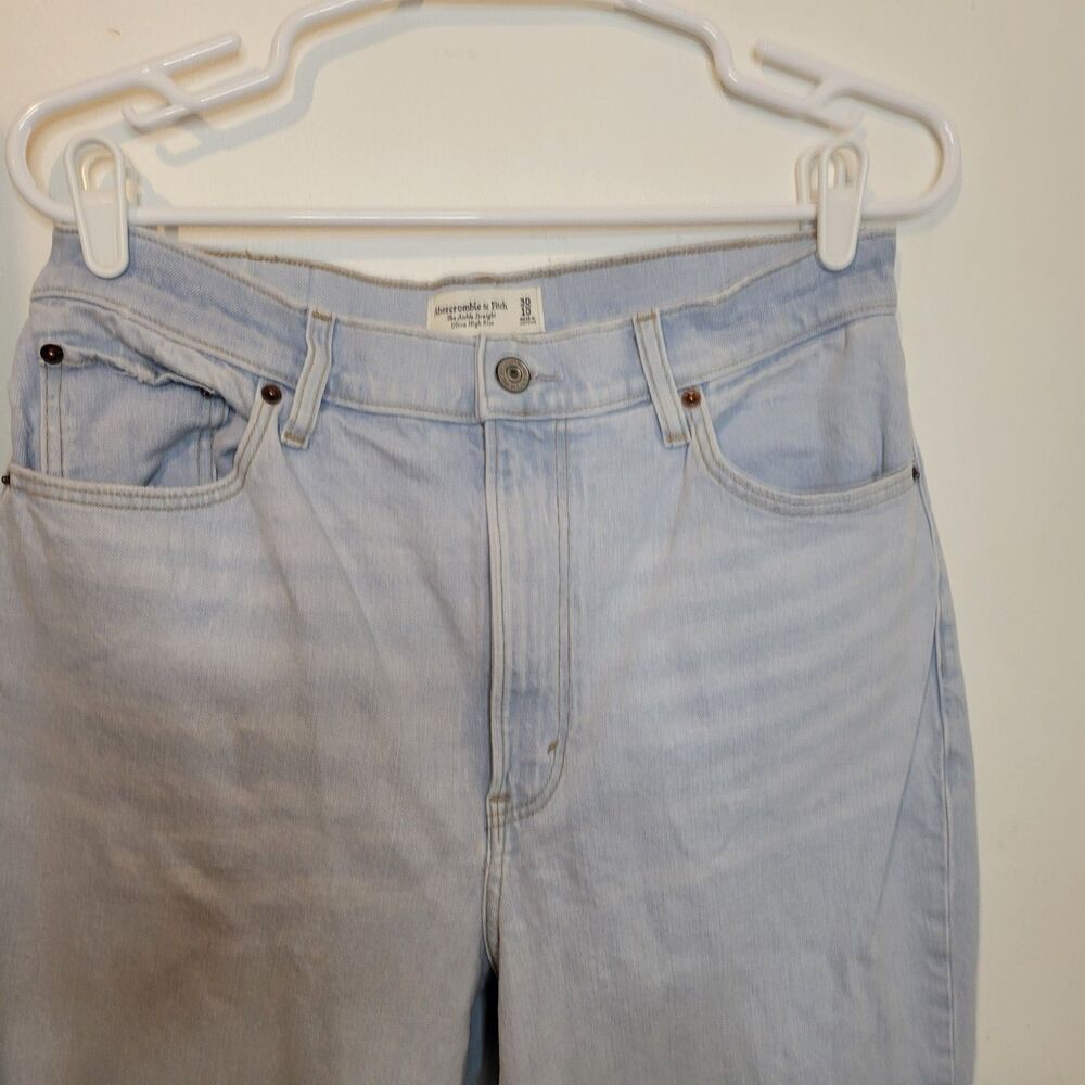 Abercrombie & Fitch Curve Love Women's Ultra High-Rise Ankle Straight Jeans sz30 - Picture 2 of 8